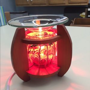 Electrical oil/wax burner